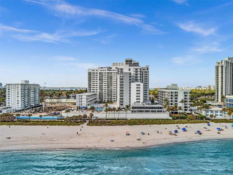 5401 Collins Ave # 107, Miami Beach FL 33140