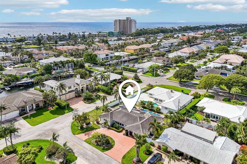 2940 NE 39th Court, Lighthouse Point FL 33064