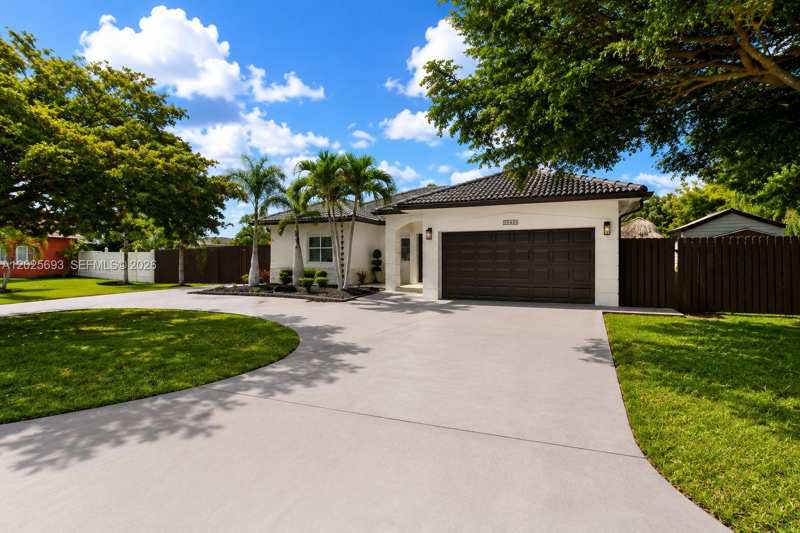 13282 SW 200th Ter, Miami FL 33177