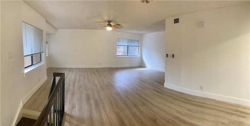 191 Wimbledon Lakes Drive, Plantation FL 33324