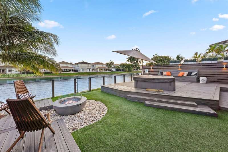 11258 NW 47th Ln, Doral FL 33178