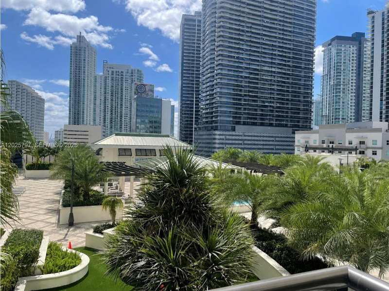 999 SW 1st Ave # 1211, Miami FL 33130