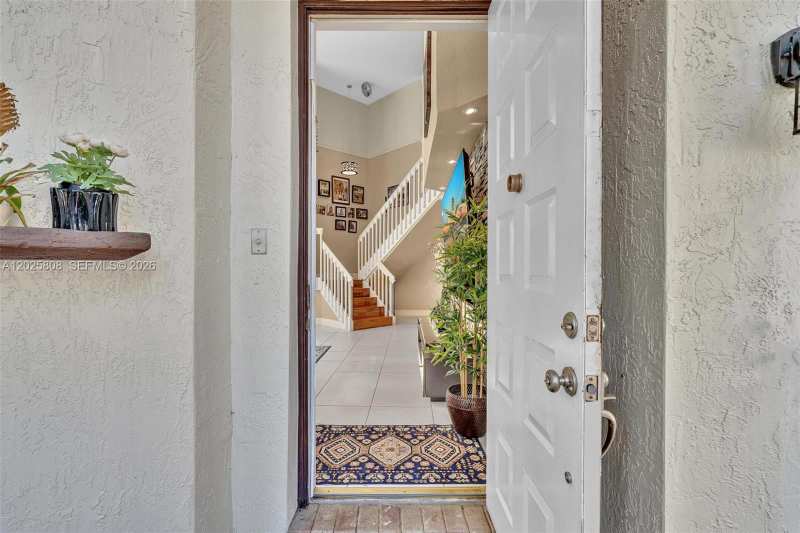 16408 Sapphire Pl, Weston FL 33331