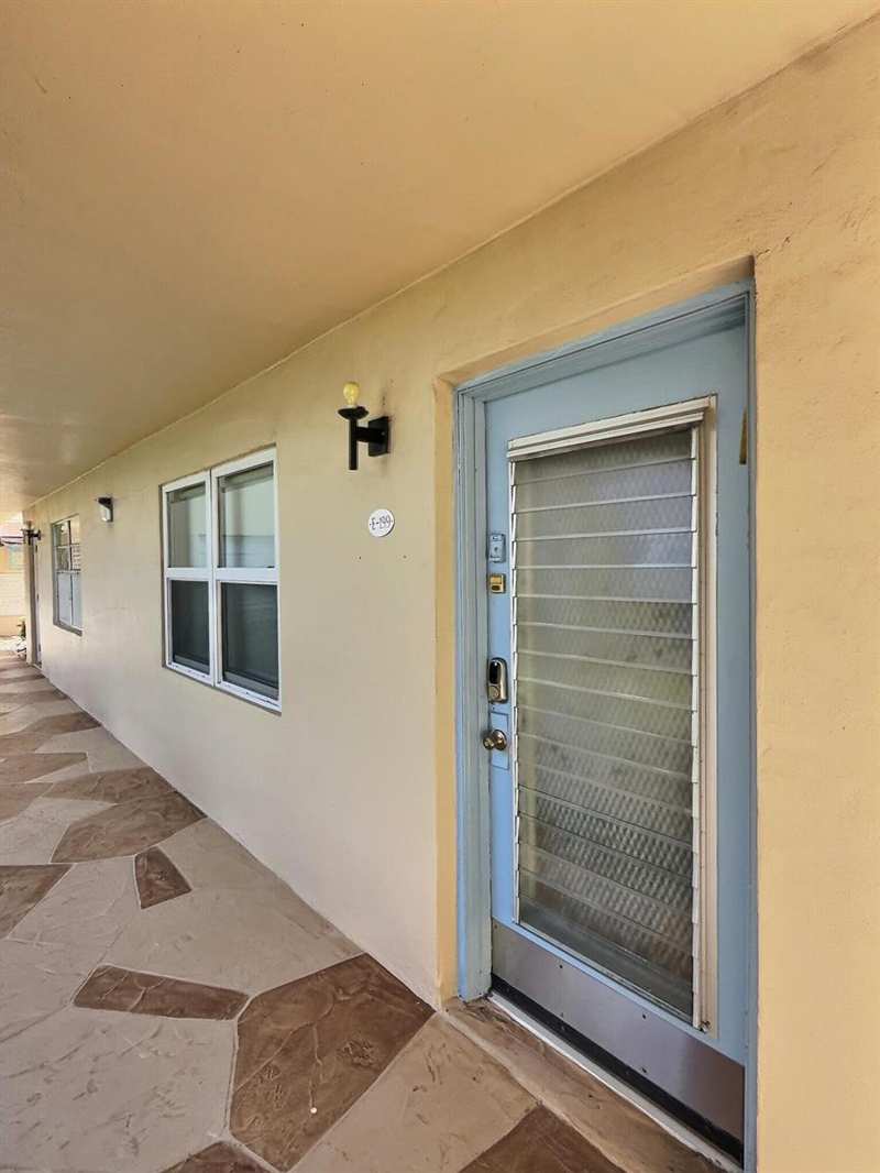 199 Burgundy E, Delray Beach FL 33484
