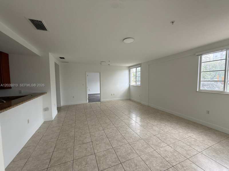 107 Mendoza Ave # 201, Coral Gables FL 33134