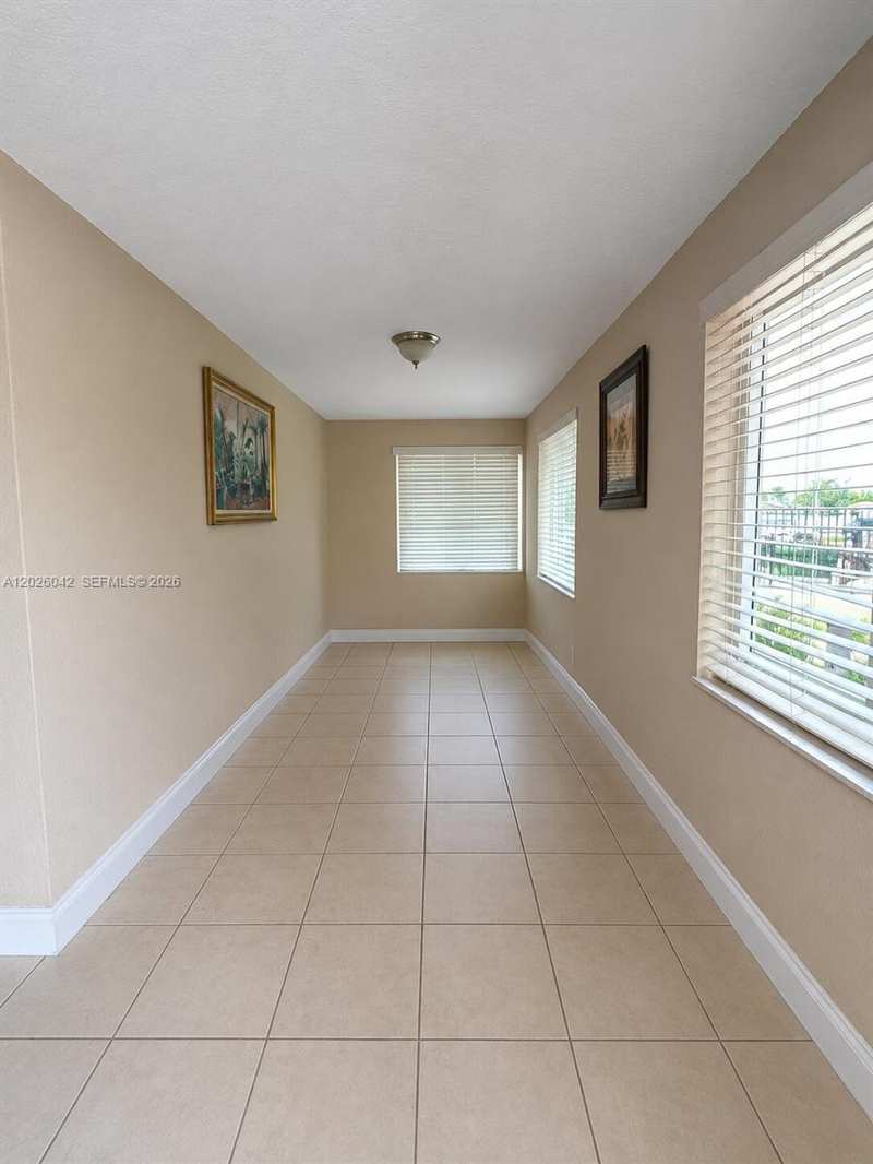 5551 E 4th Ave, Hialeah FL 33013