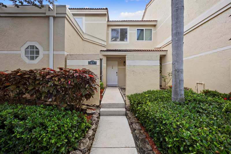 3477 Deer Creek Palladian Circle, Deerfield Beach FL 33442