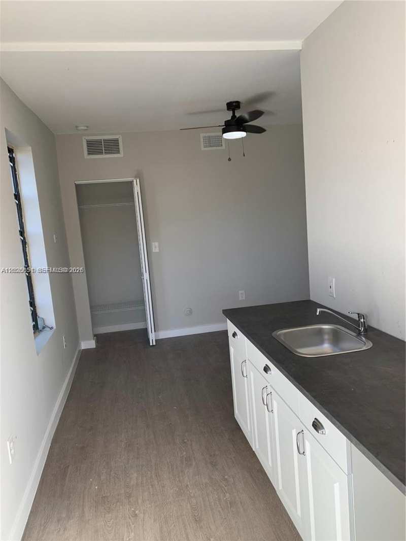 2932 NW 16th Ave # 2B, Miami FL 33142