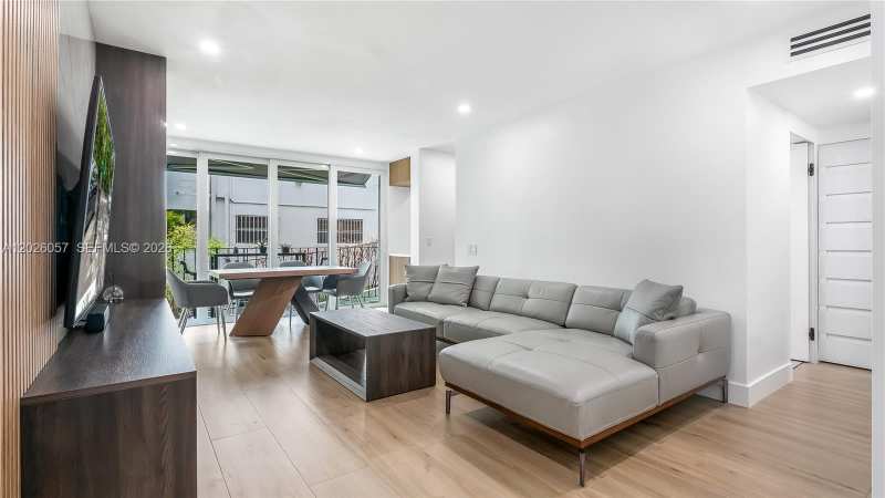 2539 S Bayshore Dr # 212A, Miami FL 33133