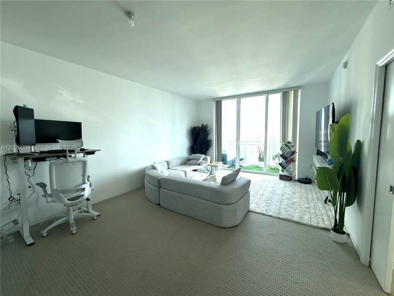 951 Brickell Ave # 3703, Miami FL 33131