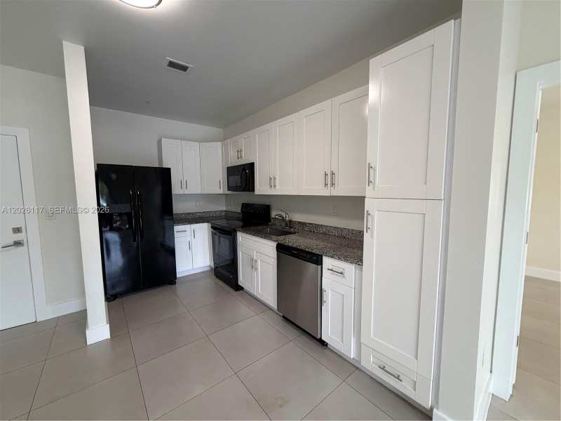 2425 NW 24th Ave # 103, Miami FL 33142
