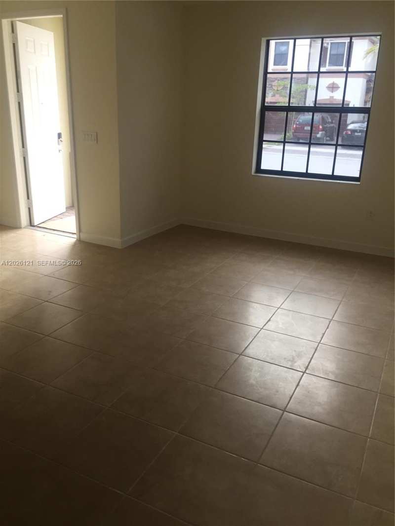 9307 W 33rd Way, Hialeah FL 33018