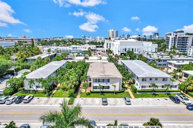 1043 94th St # 2, Bay Harbor Islands FL 33154