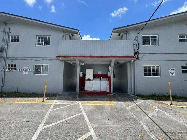 199 W 29th St # 12, Hialeah FL 33012