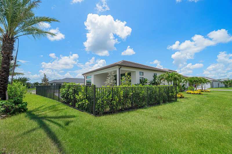 9124 Red Robin Lane, Boynton Beach FL 33473