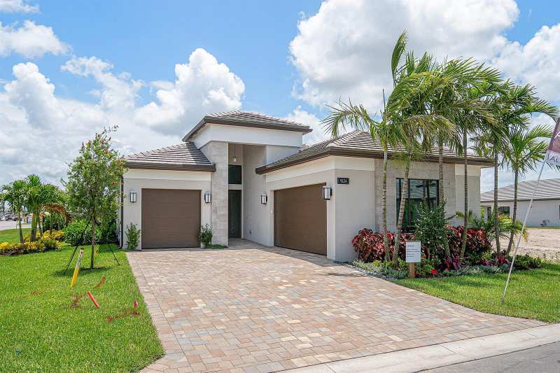 9124 Red Robin Lane, Boynton Beach FL 33473