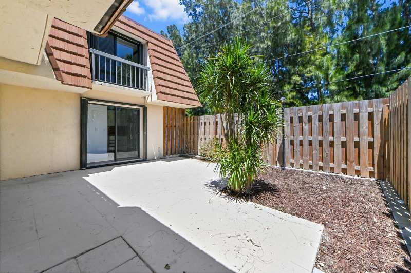 825 Center Street # 12a, Jupiter FL 33458