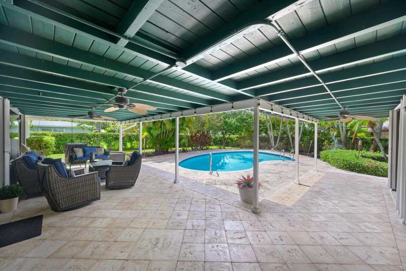 6850 NW 7th Street, Plantation FL 33317