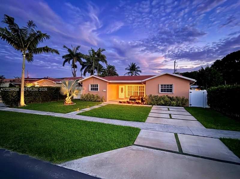 206 SE 3rd Pl, Dania Beach FL 33004