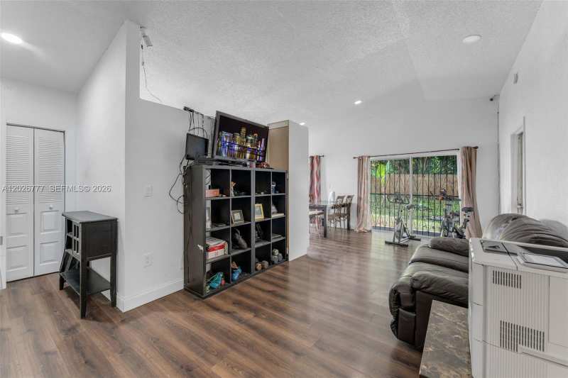 12026 SW 210th St, Miami FL 33177