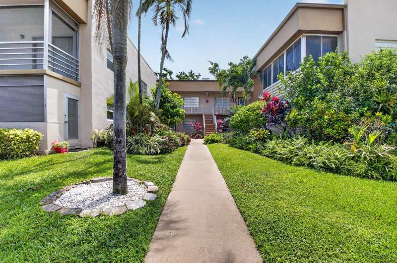 14 Flanders # A, Delray Beach FL 33484