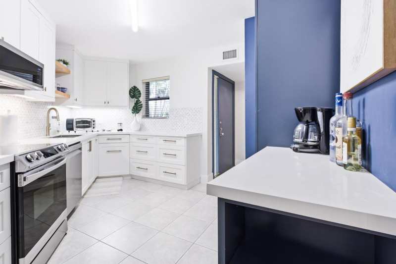 5800 Camino Del Sol Apt 106, Boca Raton FL 33433