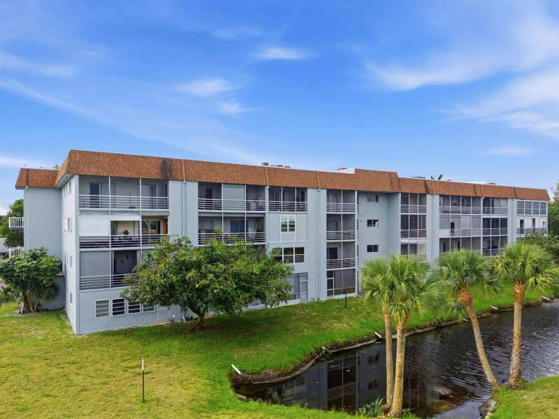 6289 Lear Drive # 206, Lake Worth FL 33462