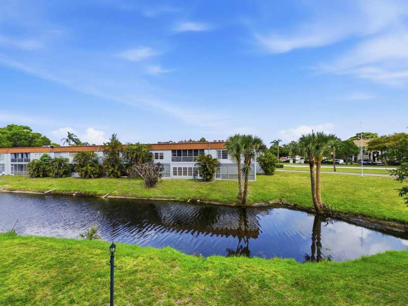 6289 Lear Drive # 206, Lake Worth FL 33462