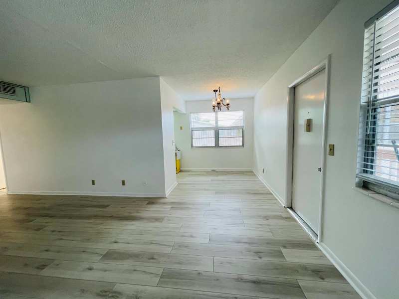 333 Farnham P, Deerfield Beach FL 33442