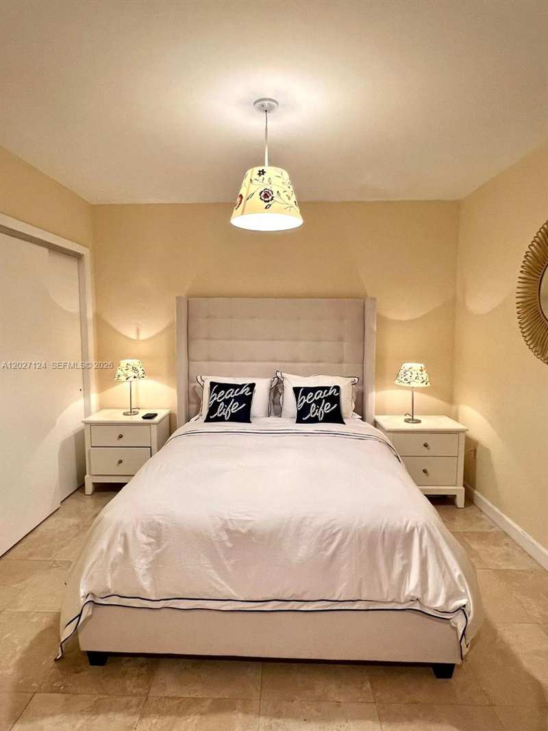 1830 S Ocean Dr # 1812, Hallandale Beach FL 33009
