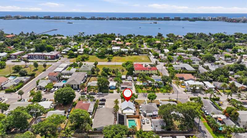 1021 S N Street, FL 33460