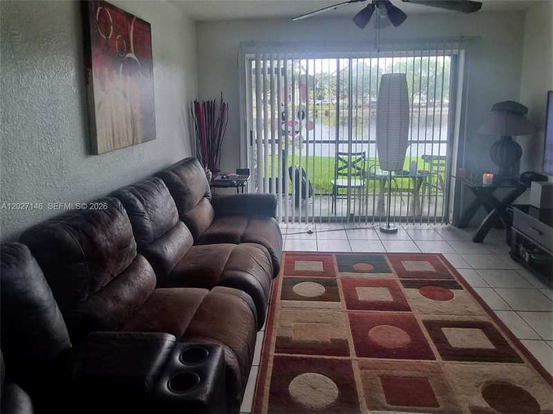 7920 N Colony Cir N # 103, Tamarac FL 33321