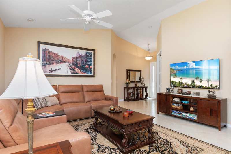 6698 Vía Roma, Delray Beach FL 33446