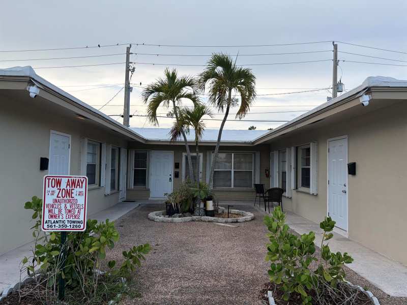 1017 SE 3rd Street # 4, Deerfield Beach FL 33441