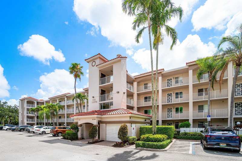 14096 Huntington Pointe Drive # 106, Delray Beach FL 33484