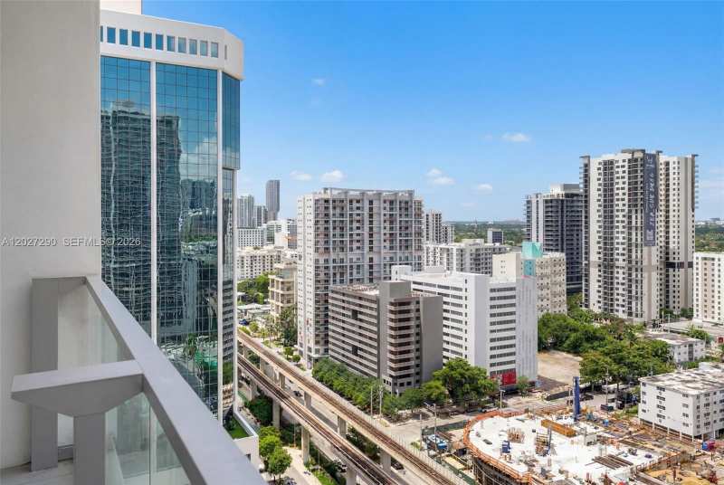 88 SW 7th St # 2408, Miami FL 33130