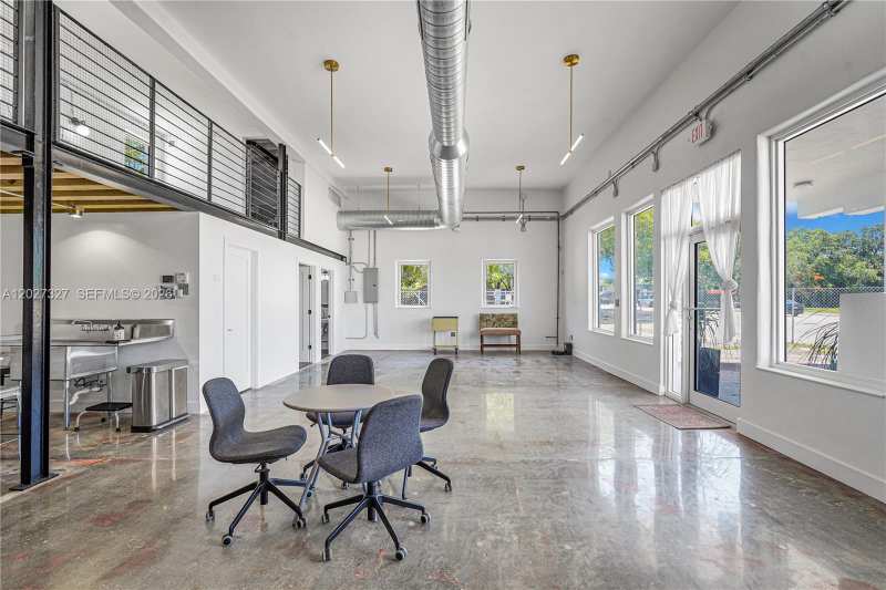 798 NW 62nd St, Miami FL 33150
