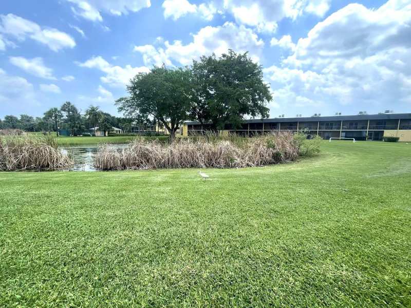 1811 Meadows Circle W, Boynton Beach FL 33436
