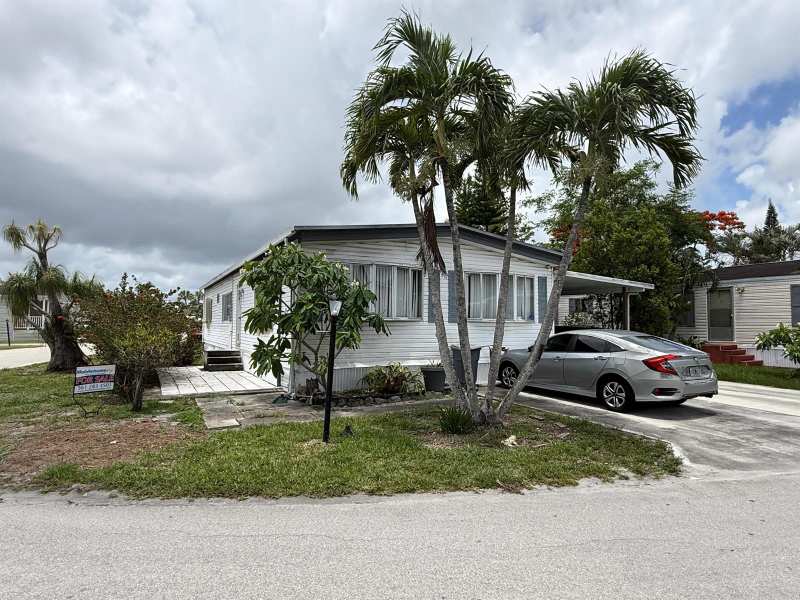 4707 Nancy Drive # 757, FL 33463