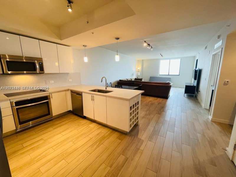 999 SW 1st Ave # 2613, Miami FL 33130