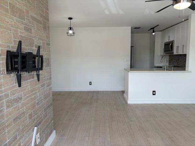 10054 Winding Lake Rd # 201, Sunrise FL 33351