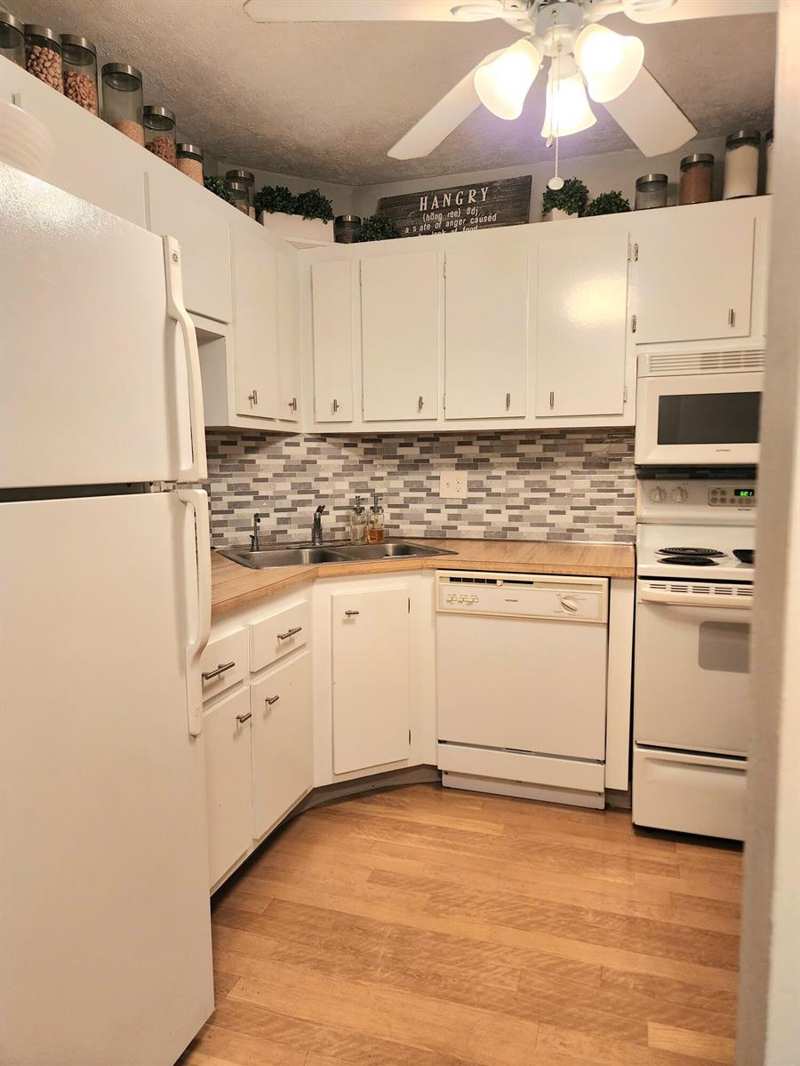 285 SE 10th Street # 8a, Deerfield Beach FL 33441