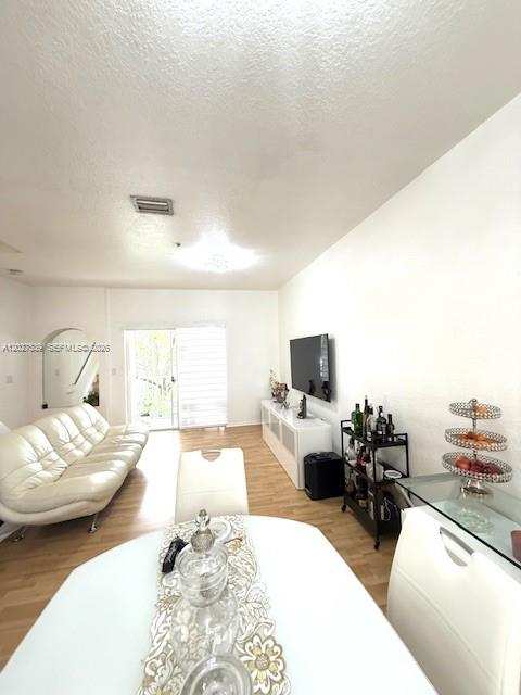 5610 NW 114th Pl # 202, Doral FL 33178
