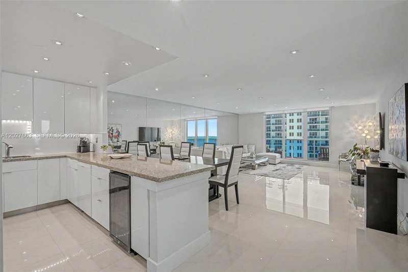 2301 Collins Ave # 1210, Miami Beach FL 33139