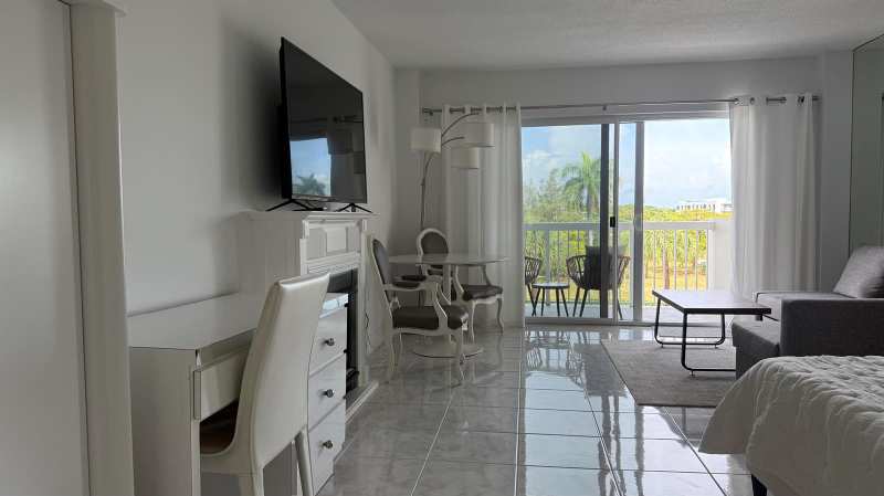 2600 N Flagler Drive # 413, West Palm Beach FL 33407