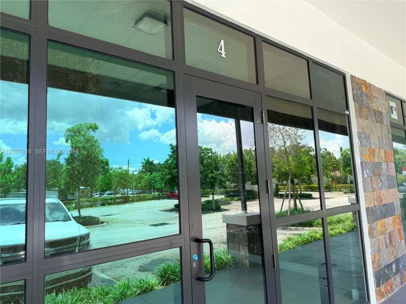101 SW 27th Ave, Fort Lauderdale FL 33312