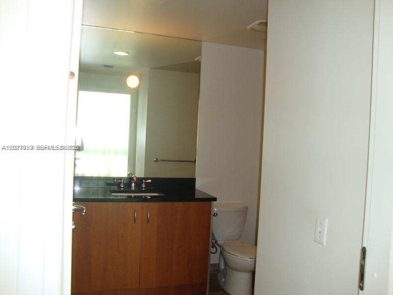 300 S Biscayne Blvd # 2909, Miami FL 33131