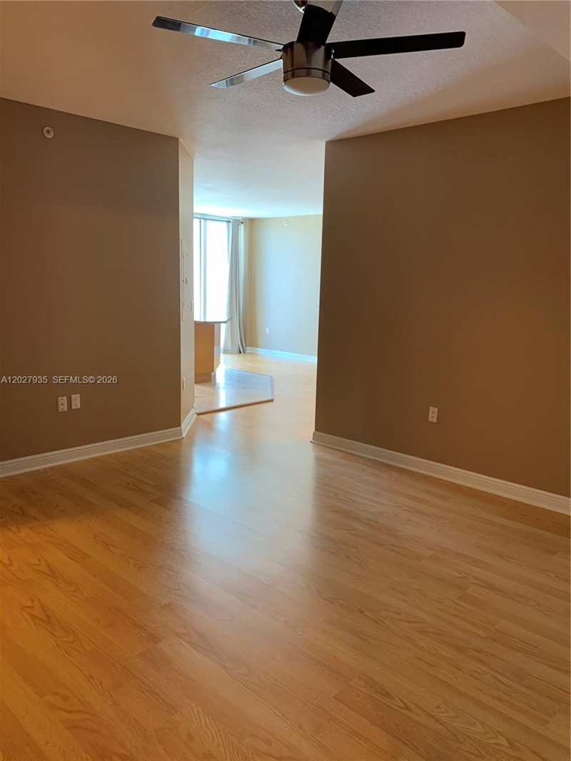 DUO CONDO WEST