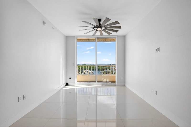 100 NE 6th Street # 704, Boynton Beach FL 33435