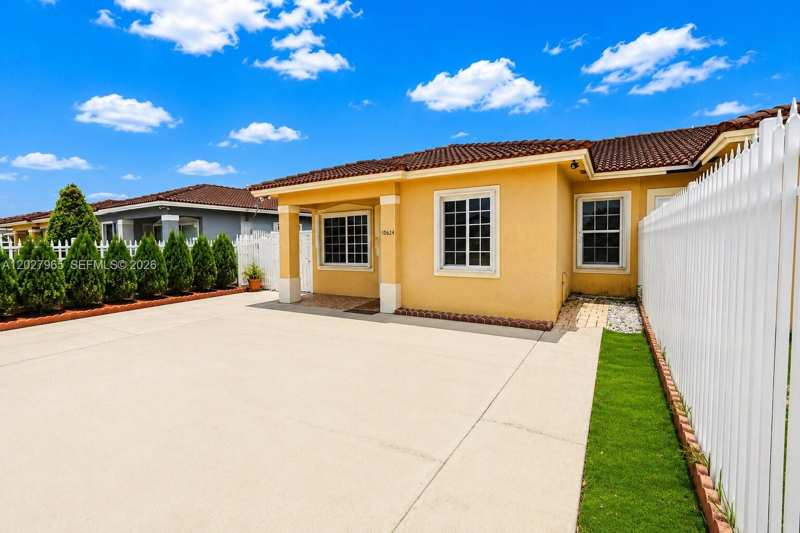 10624 SW 181st St, Miami FL 33157